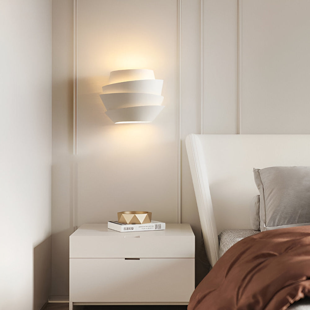 Modern Scandinavian LED Wall Lamp with Layered Design