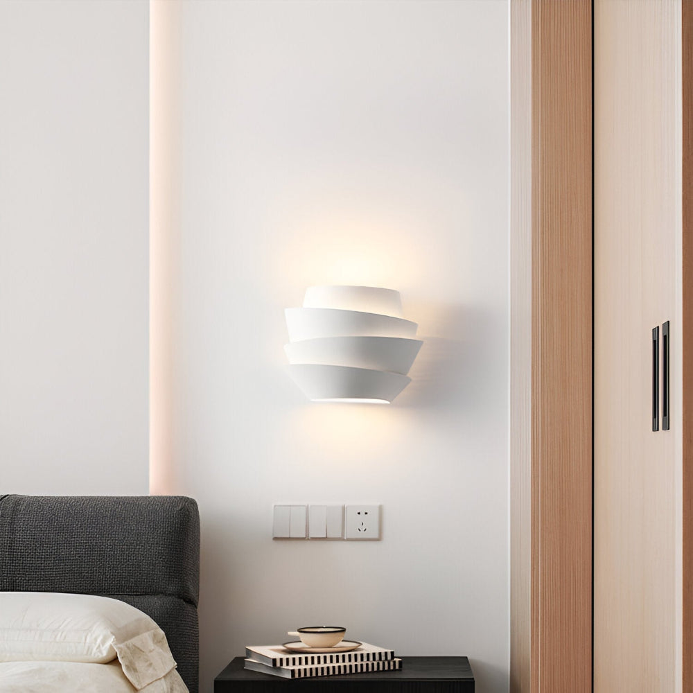 Modern Scandinavian LED Wall Lamp with Layered Design