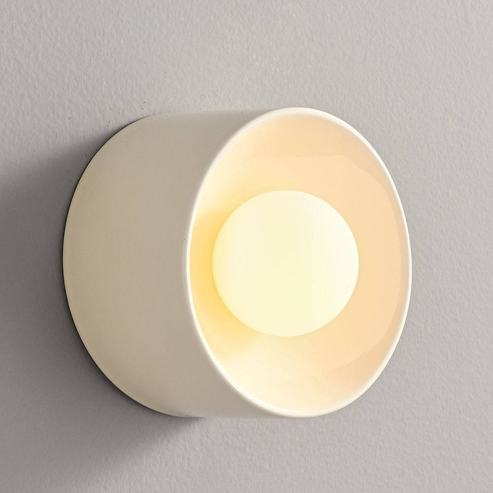 Modern Scandinavian LED Wall Lamp with Circular Design